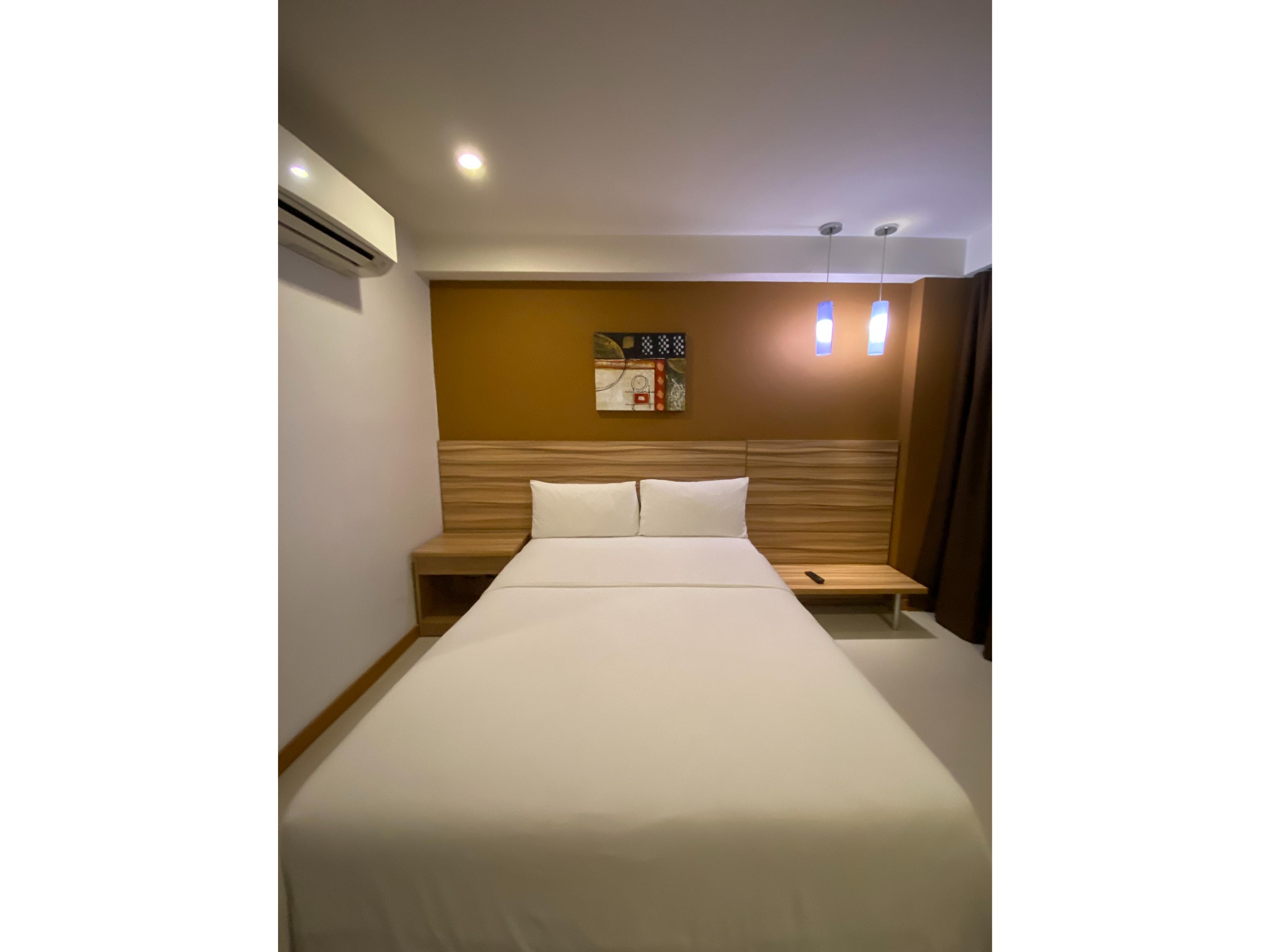 Guijo Suites Makati San Pedro Makati Exterior foto
