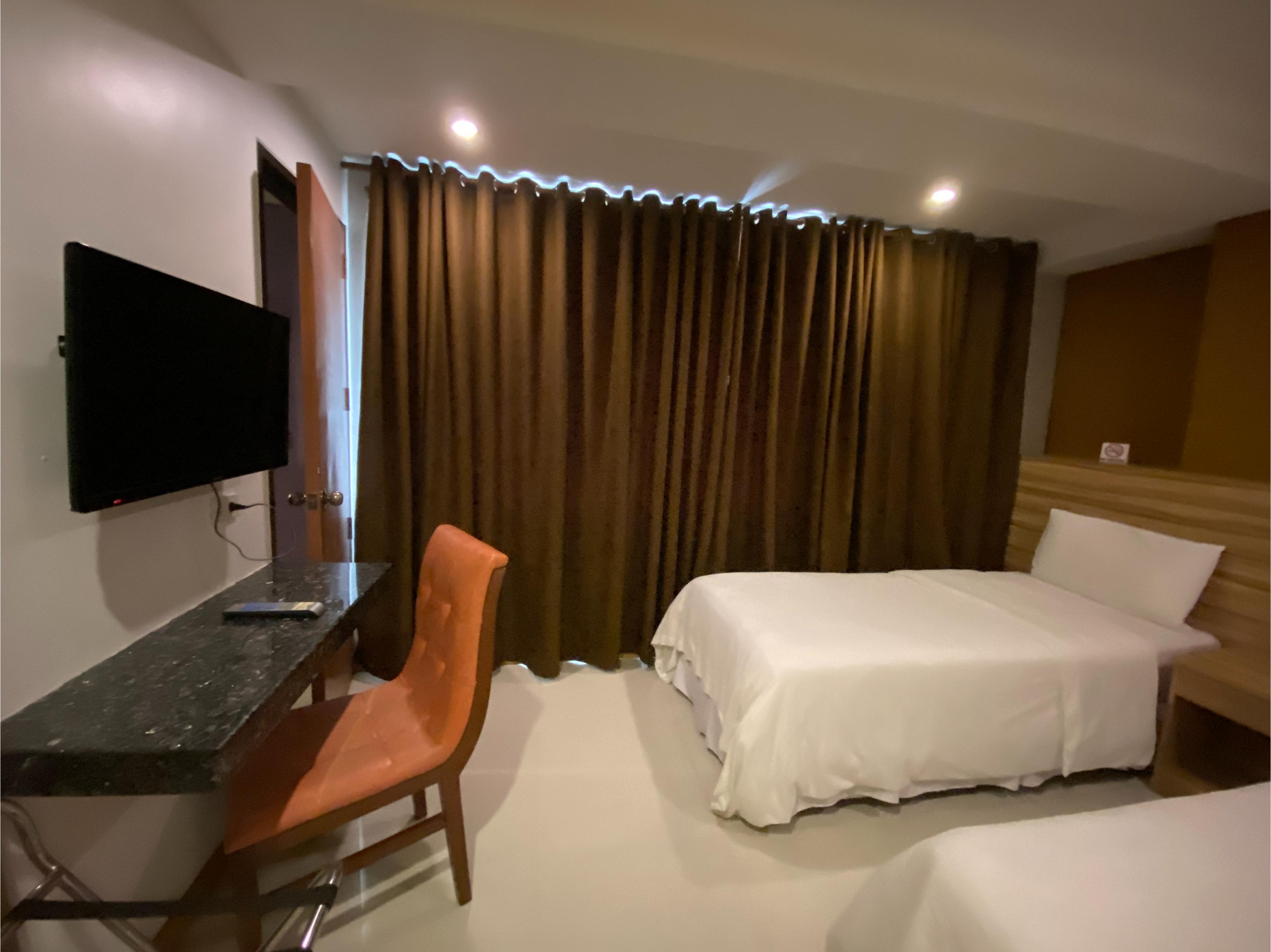 Guijo Suites Makati San Pedro Makati Exterior foto
