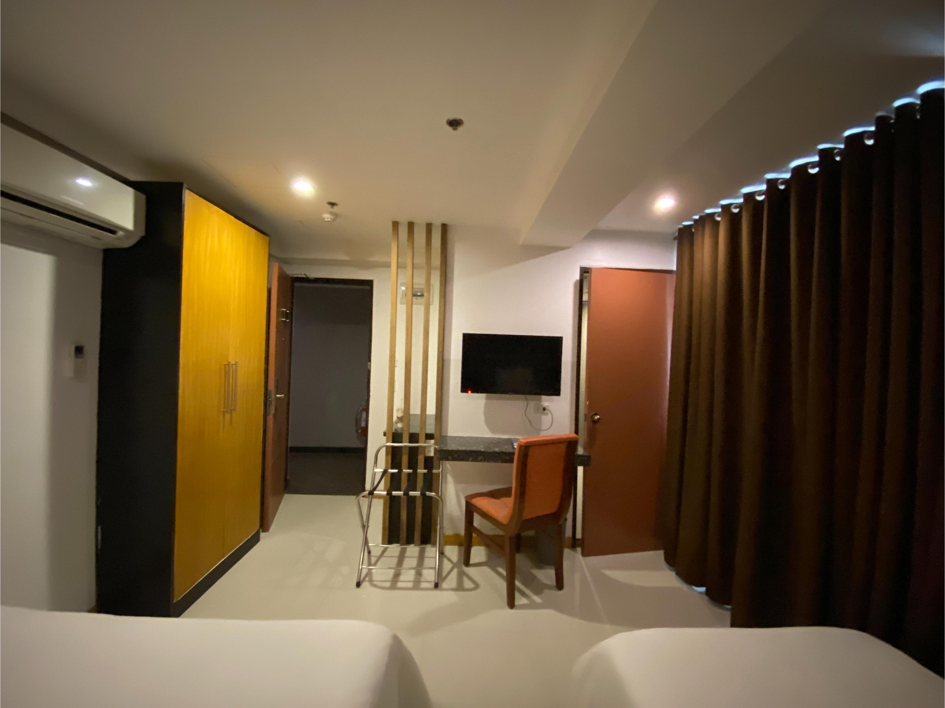 Guijo Suites Makati San Pedro Makati Exterior foto